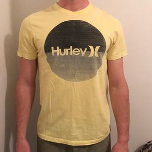 Hurley t-shirt